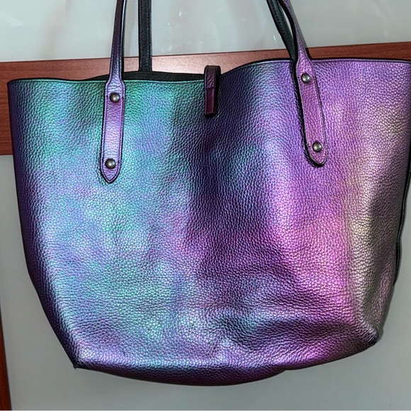 coach iridescent tote/RARE - Picture 5 of 7